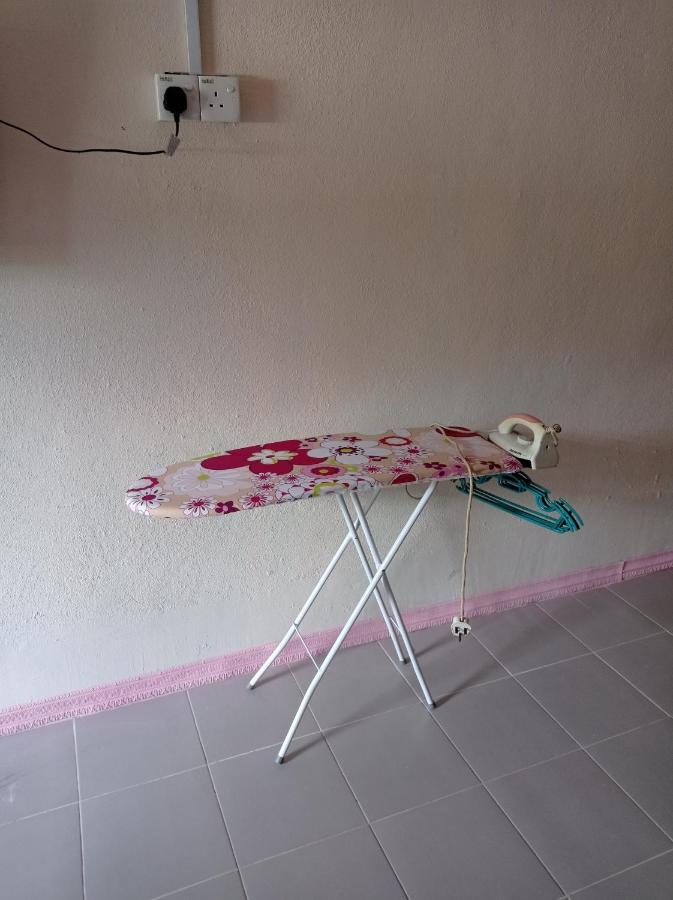 Bonda Guesthouse III Paka Esterno foto